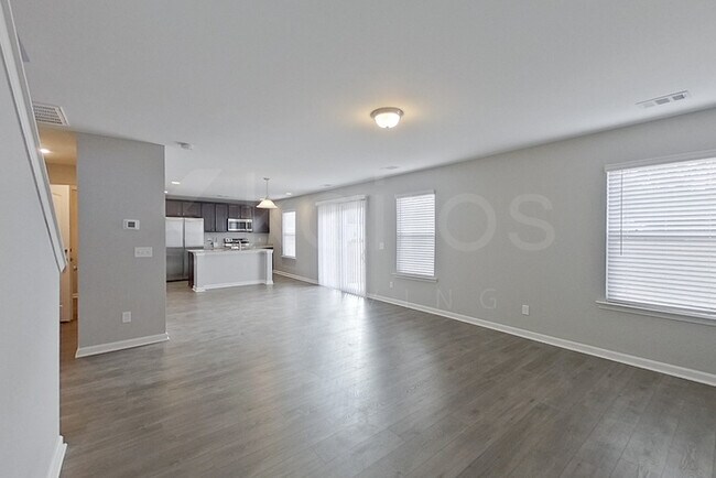 Photo - 108 Ebenezer Blf Wy