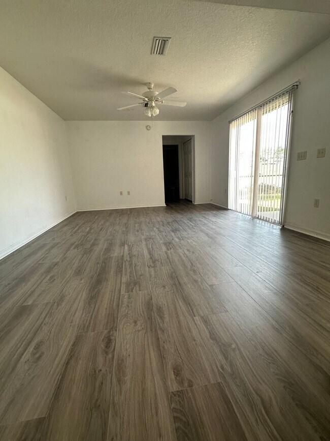 Photo - GREAT LOCATION! Four bedrooms, 3 Baths, Family Room