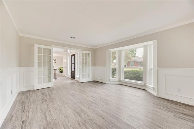 Photo - 3824 Parkmont Dr