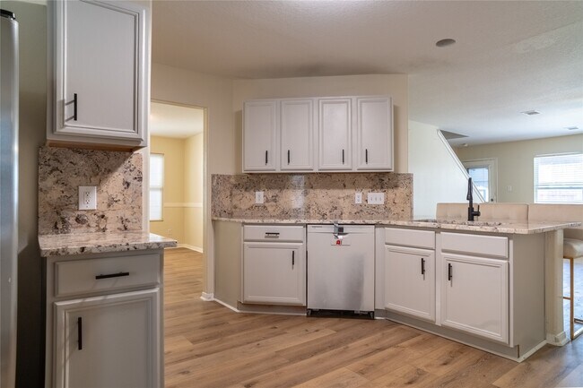 Photo - 3426 Barkers Crossing Ave