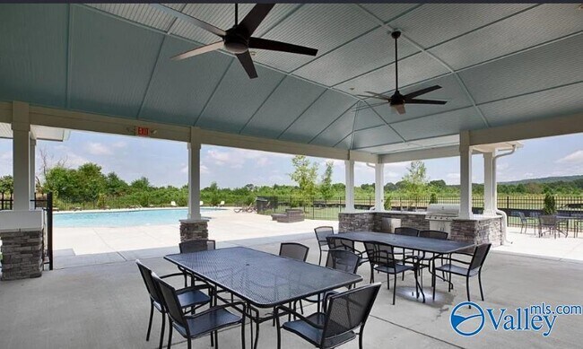 Photo - 336 Jackson Pt Cir