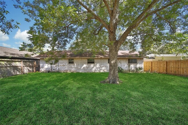 Photo - 1559 Diplomat Way