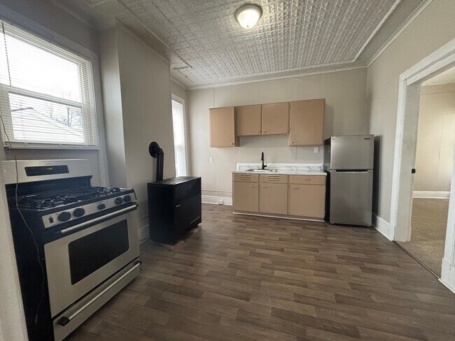 Photo - 14 McElwain Ave