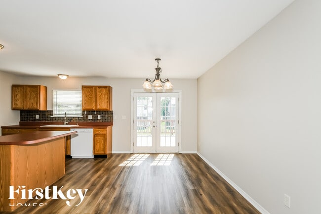Photo - 1250 Flintshire Ln