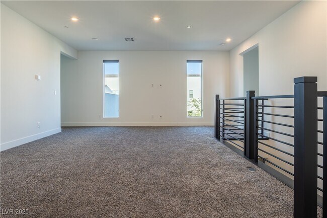 Photo - 3248 Waterstone Ave