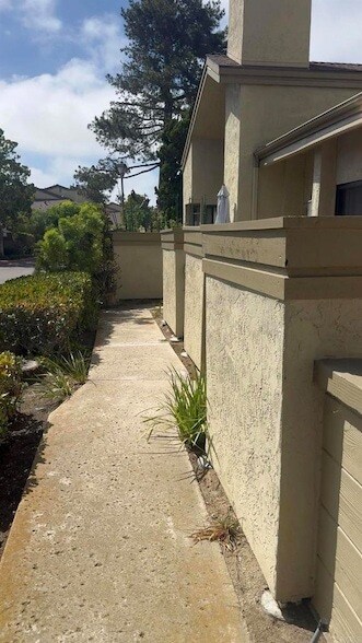 3324 Caminito Eastbluff