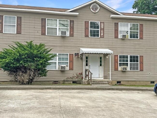 Photo - 1121 Jackson St