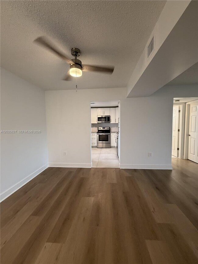 Photo - 731 N Pine Island Rd Unit 401