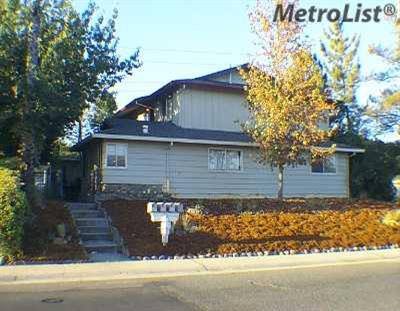 Photo - 317 Montrose