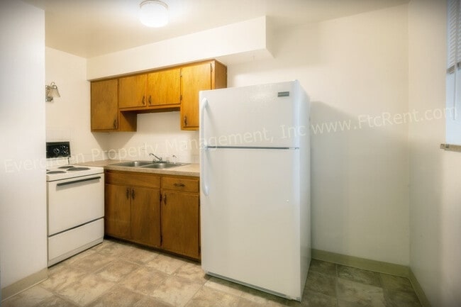 Photo - 1101 Emigh St Unit 2