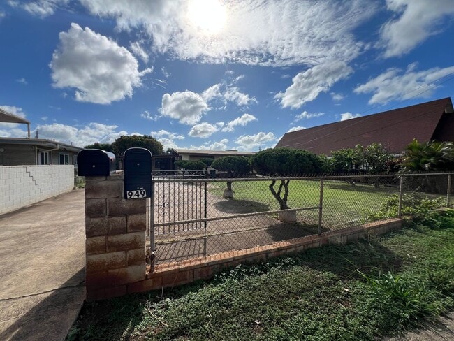 Building Photo - 949 Lehua Ave Unit B