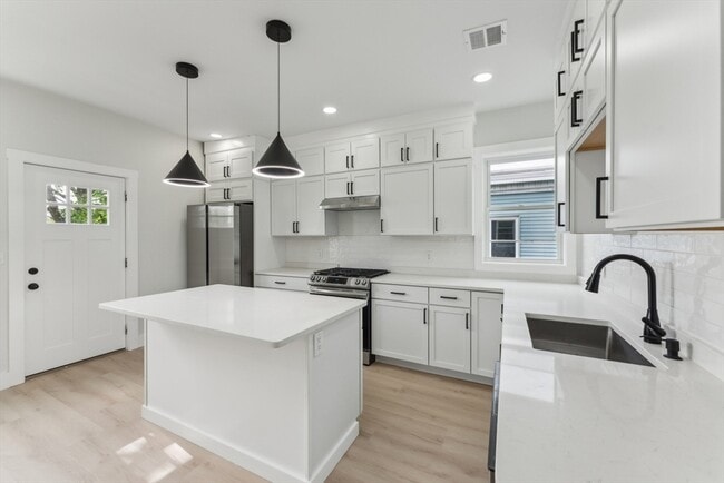 Photo - 47 Brackett St Unit 3