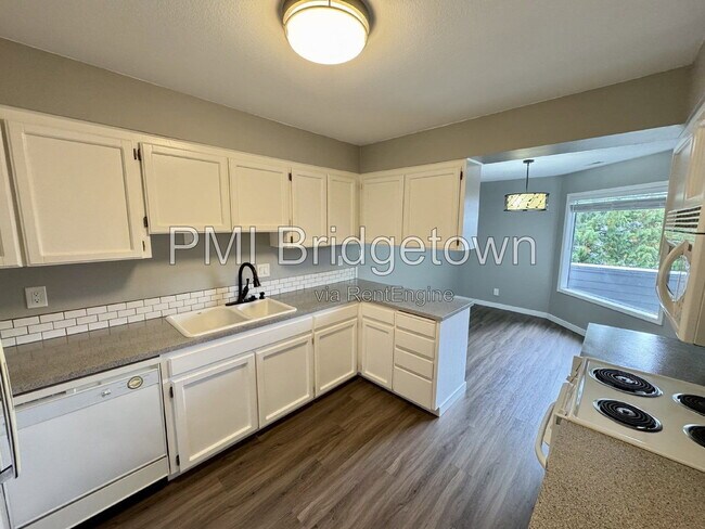 Photo - 14575 SW Walker Rd Unit B12