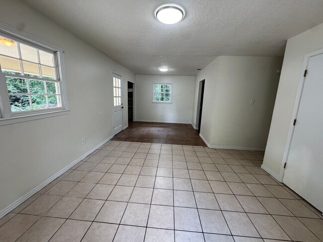 Photo - 1055 Anders Dr