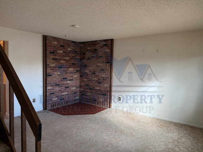 Photo - 1266 N 19th St