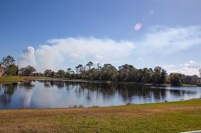 Photo - 1324 Ballyshannon Pkwy