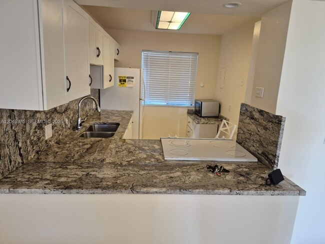 Photo - 4545 Luxemburg Ct Unit 103