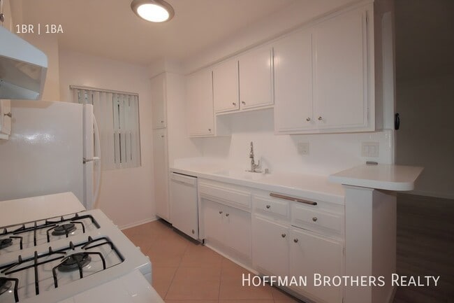 Photo - 1432 N Fairfax Ave Unidad 3