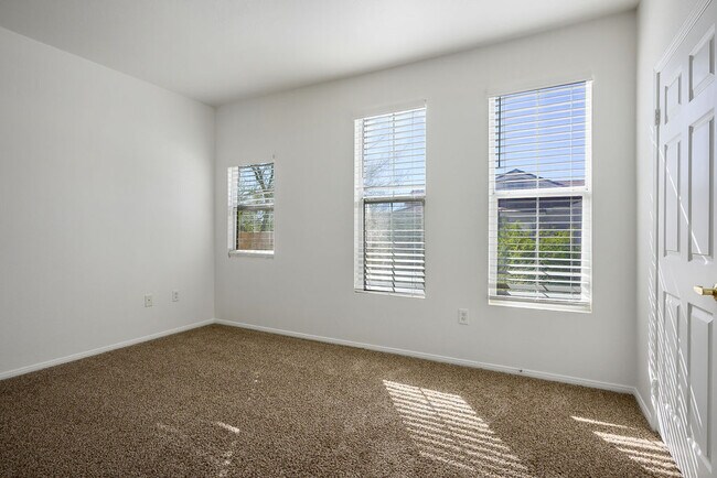 Photo - 10550 W Alexander Rd