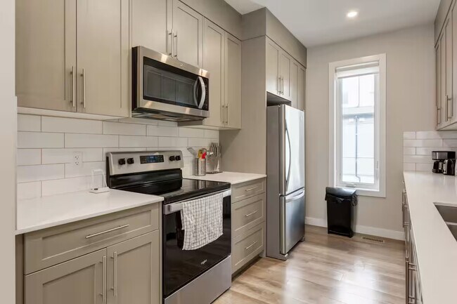 Photo - 126 Skyview Ranch Cir NE