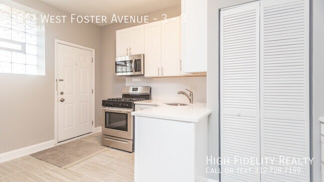Photo - 1057 W Foster Ave Unit 3