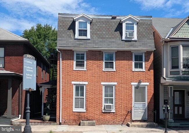 Building Photo - 126 E York St