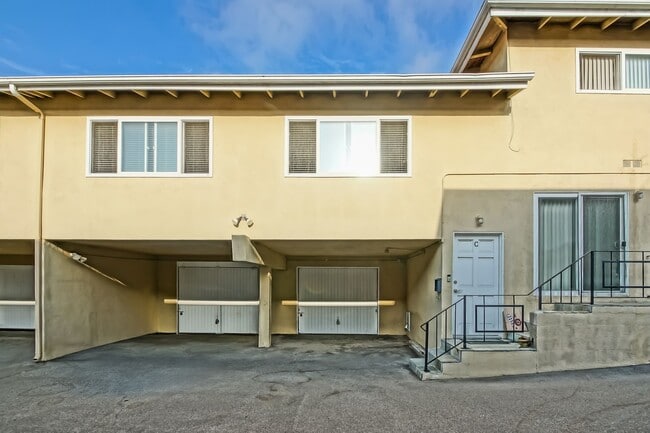 Photo - 2016 Nelson Ave Unit B