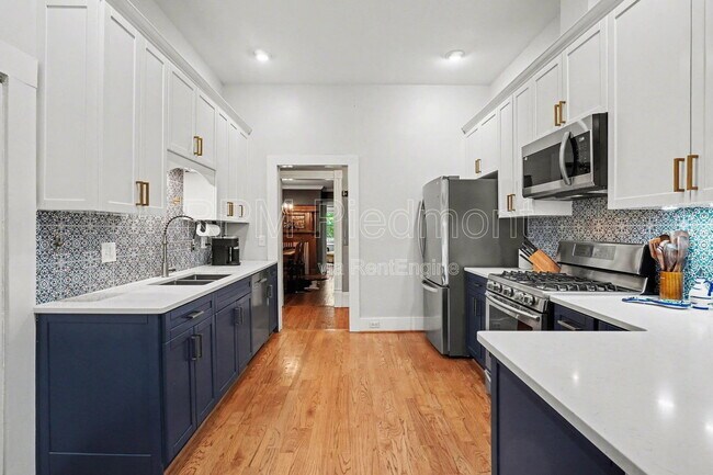 Photo - 712 Hill St SE