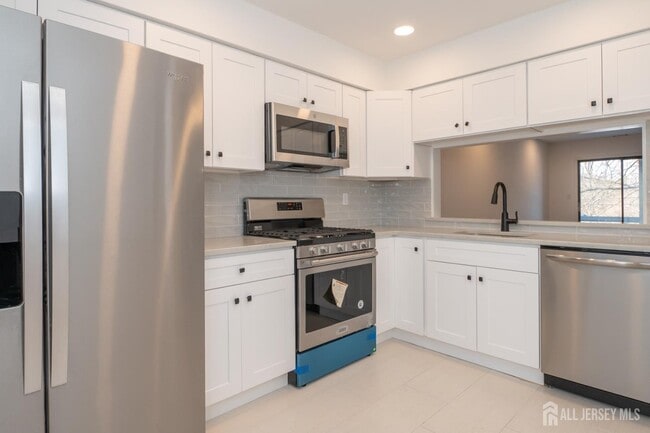 Photo - 801 Woodbridge Commons Way