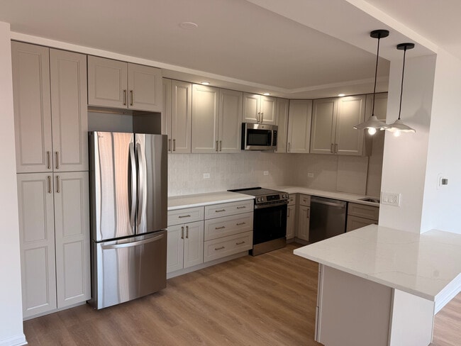 Photo - 2970 N Lake Shore Dr