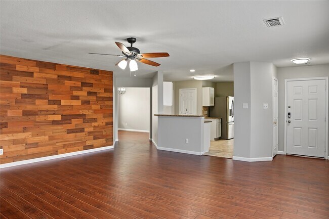 7303 Foxvista Ln
