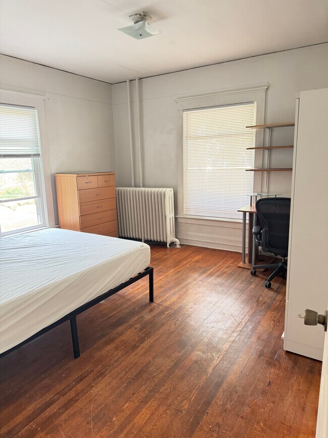 503 Dryden Rd