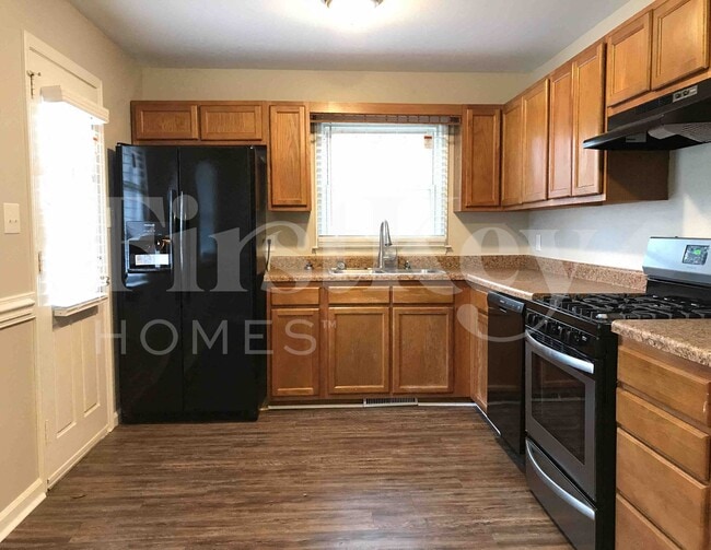 Photo - 4114 Farmbrooke Dr