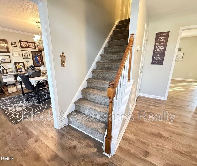 Photo - 8612 Hobhouse Cir