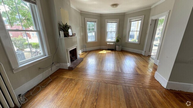 Building Photo - 409 Highland Ave Unit 4 Rental