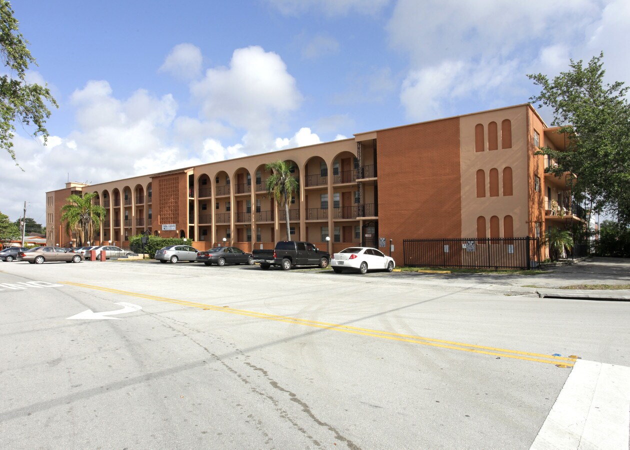 Monterey Apartments - Monterey Apartments