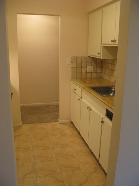 Photo - Mauer Manor Apartments