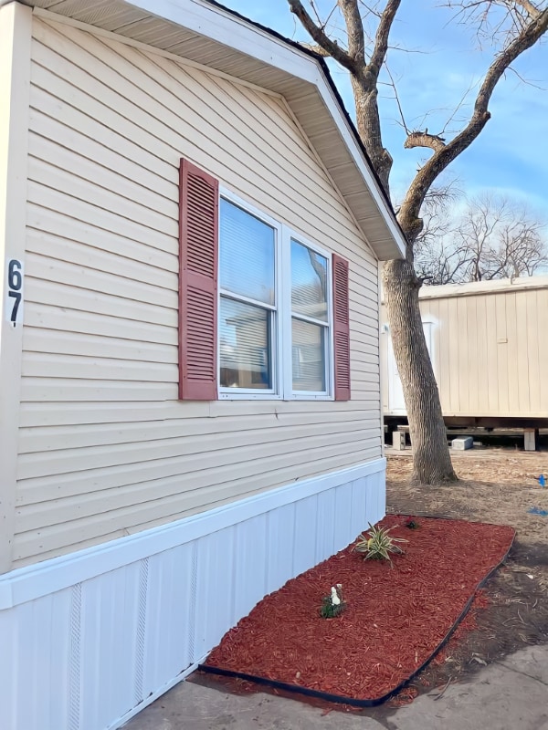 Photo - 110 N Michigan St