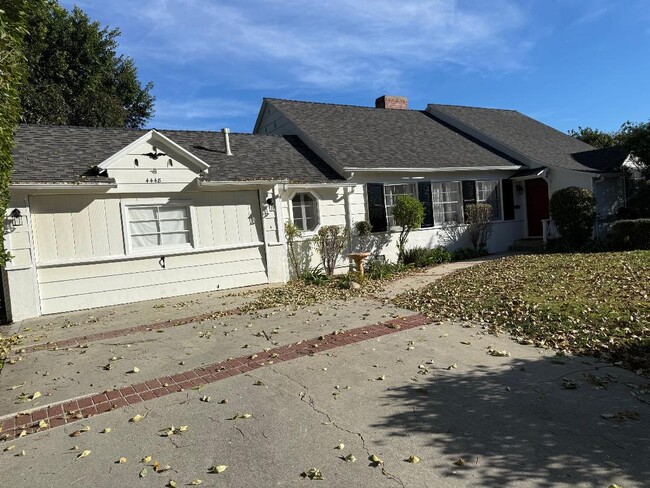 Side view - 4448 Carpenter Ave