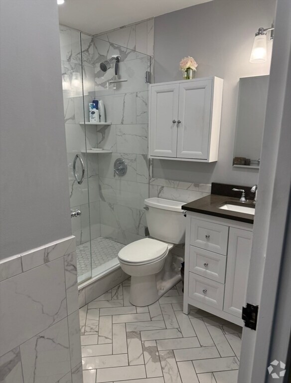 Building Photo - 42 8th St Unit 1410 Rental