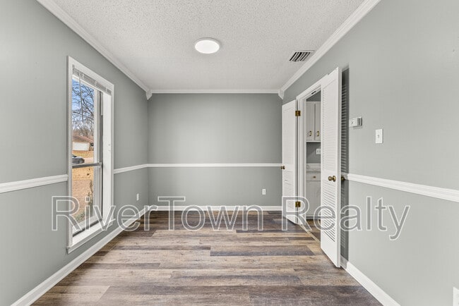 Photo - 4481 Walden Glen Cv