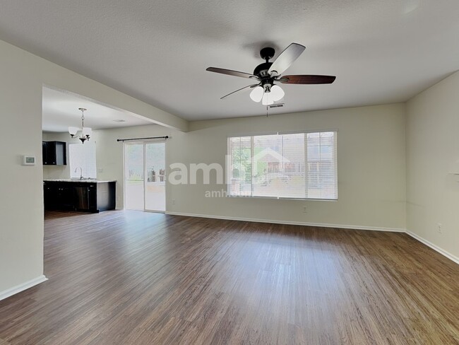 Photo - 9762 Chambers Dr