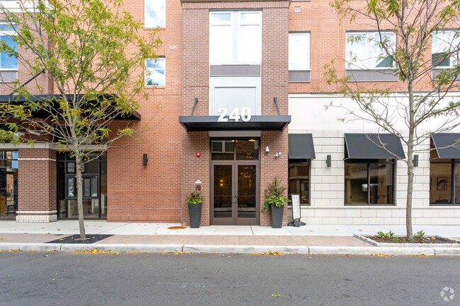 Photo - Meridia On Main