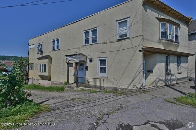 Building Photo - 625 Main St Rental