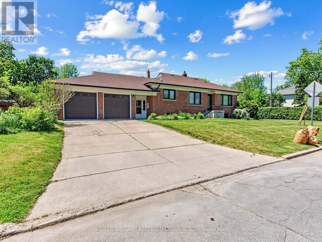Photo - 73 Prince Charles Dr