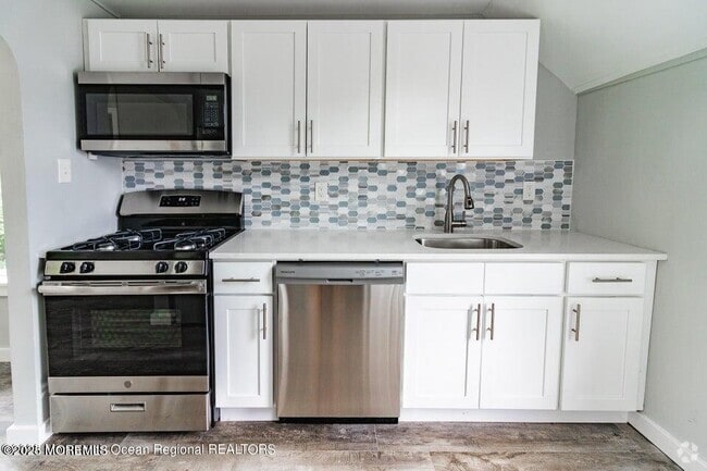 Building Photo - 306 Henley Ave Rental