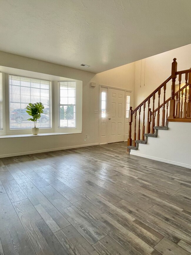 Photo - 4 Bedroom Syracuse Home