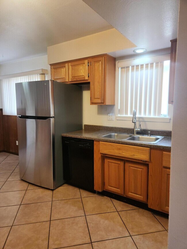 Photo - 8509 Bellehaven Pl NE