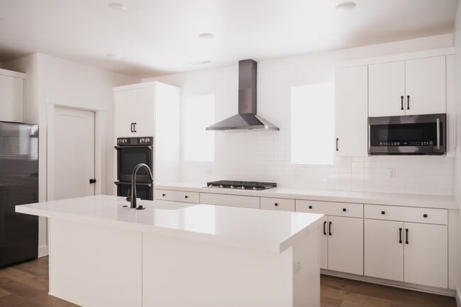 Photo - 1369 Gambel Oak Wy