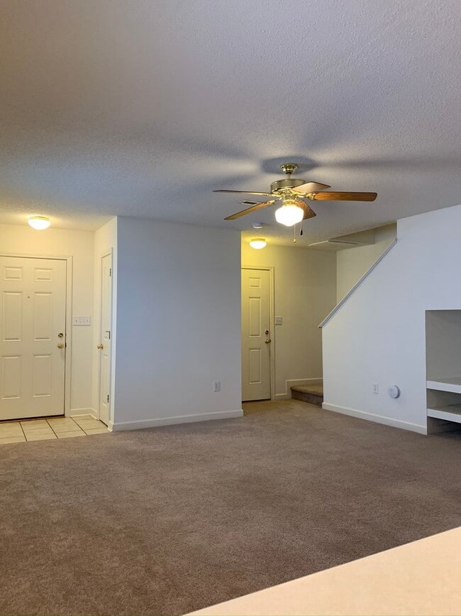 Photo - 159 Clusters Cir